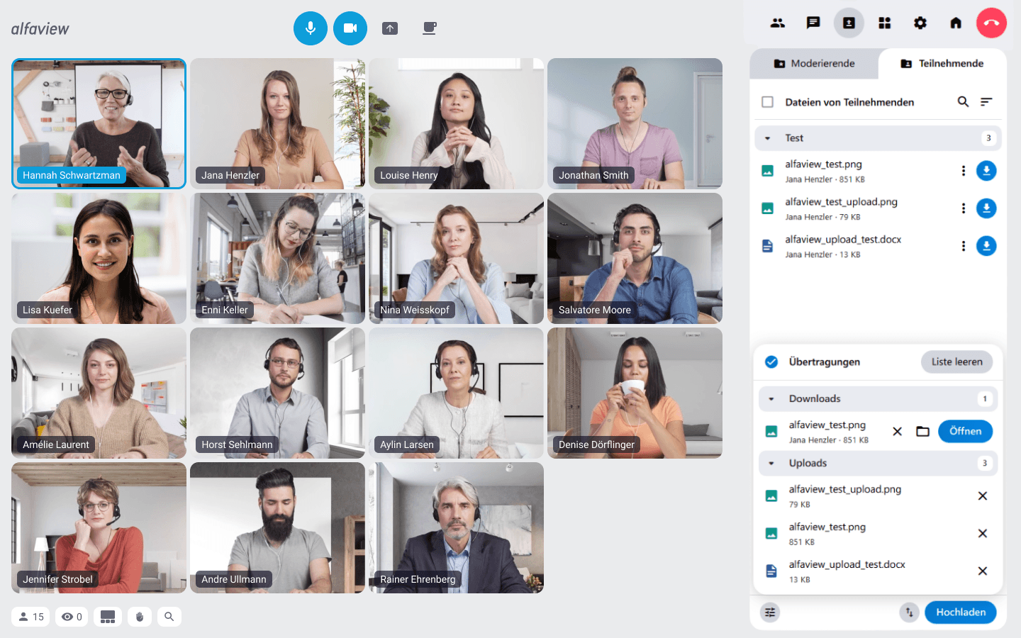 Screenshot mit geöffneter Seitenleiste: Man sieht mehrere Dateien, die bereits hochgeladen wurden und einige, die gerade hochgeladen werden.